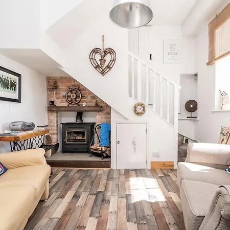 The Old Coastguard Tower * Buncrana