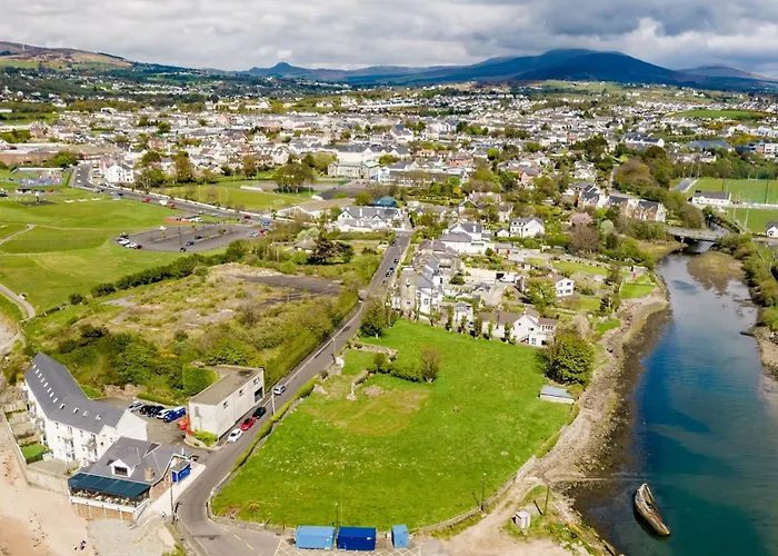 The Old Coastguard Tower * Buncrana