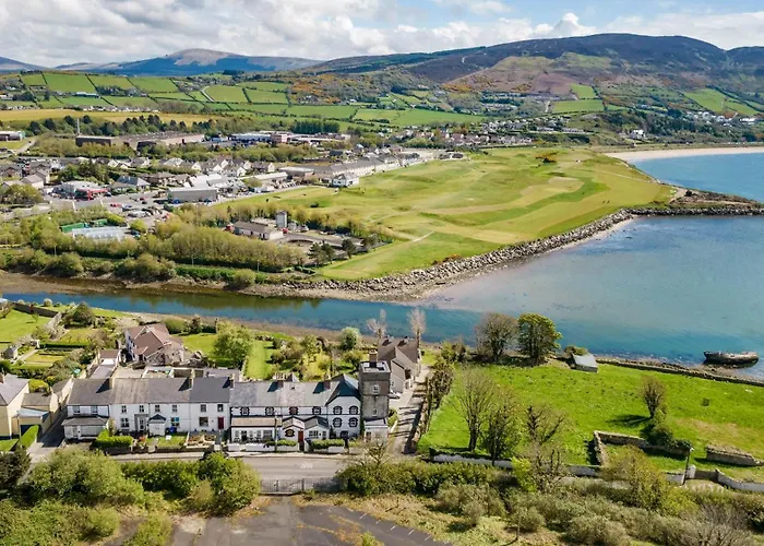 The Old Coastguard Tower Tatil Evi Buncrana