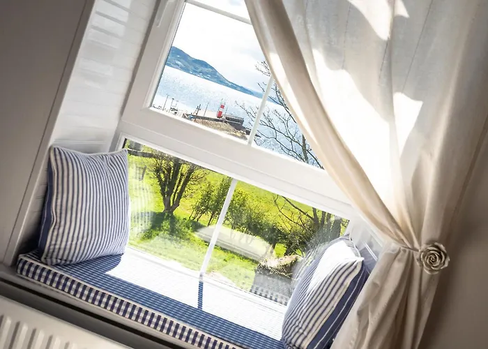 The Old Coastguard Tower * Buncrana