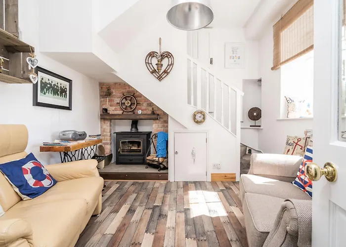 The Old Coastguard Tower * Buncrana